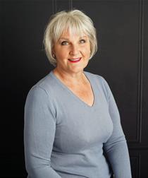 Profile image for Councillor Elaine Peeke